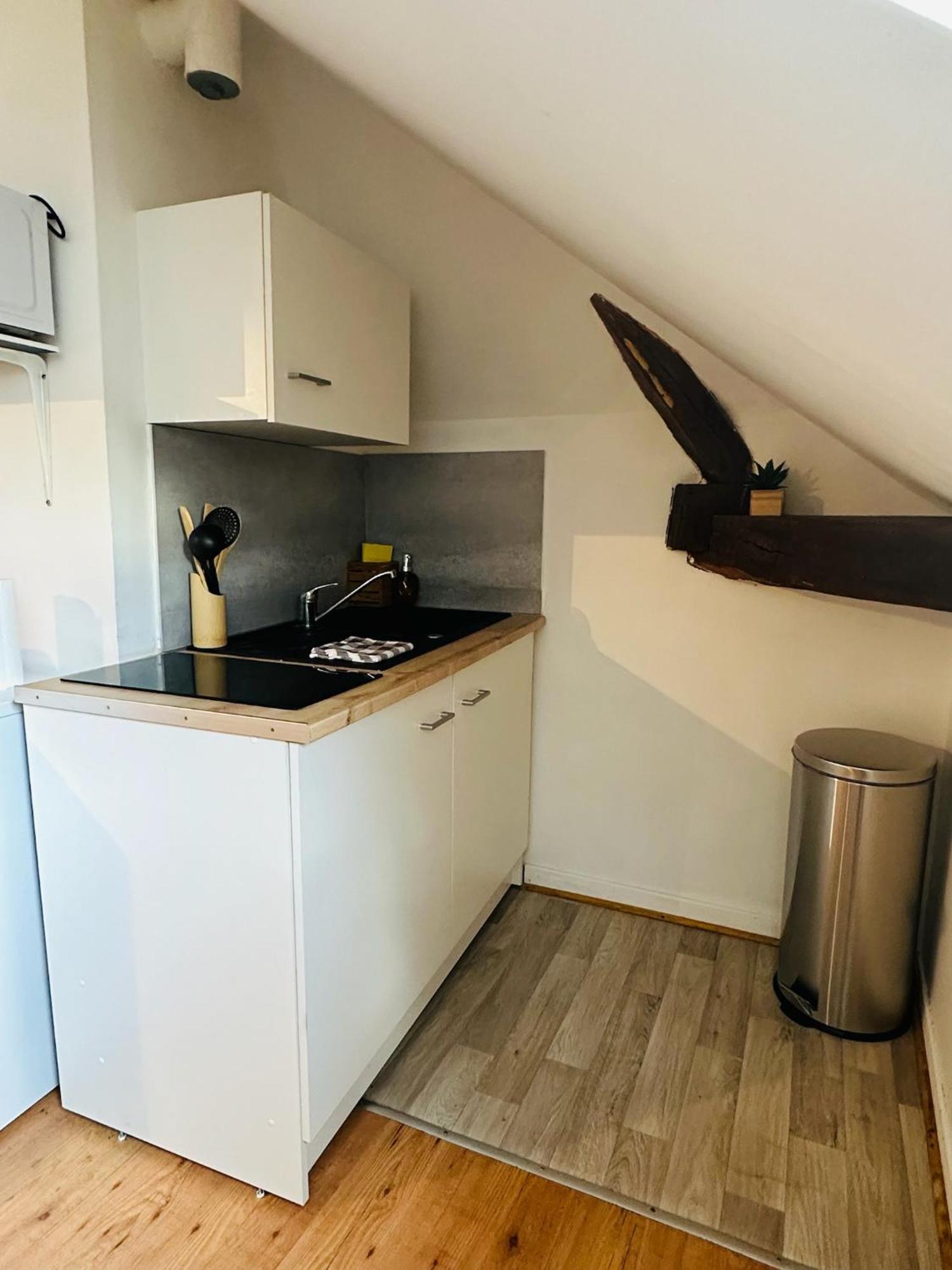 Studio 12 Proche Centre Ville Avec Wifi Parking טרואה מראה חיצוני תמונה